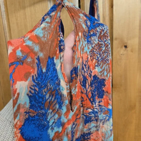 Roxy dress with... pockets! Slit in back by neck (not damaged). - Picture 7 of 7